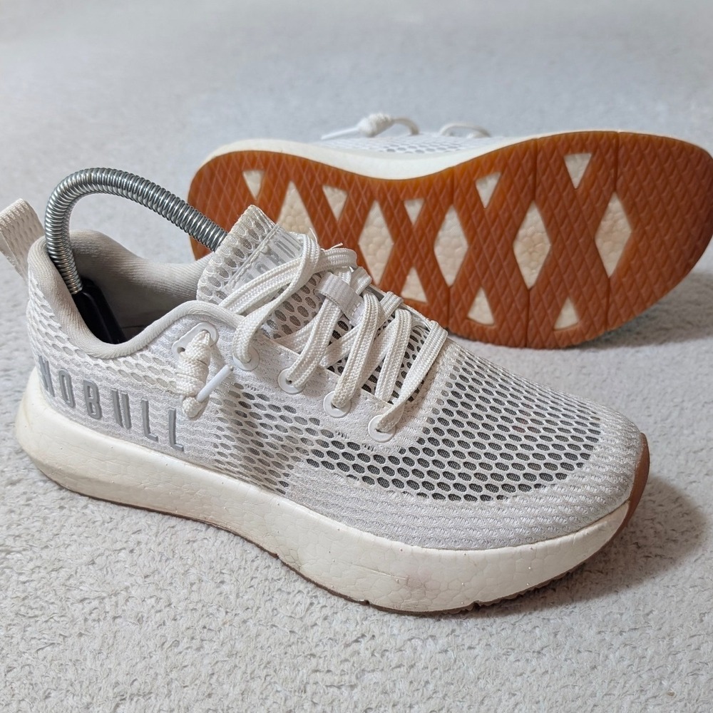 NOBULL Mesh Runner Women 7.5 White Gum Sole Athletic‎ Training Shoes VA4407